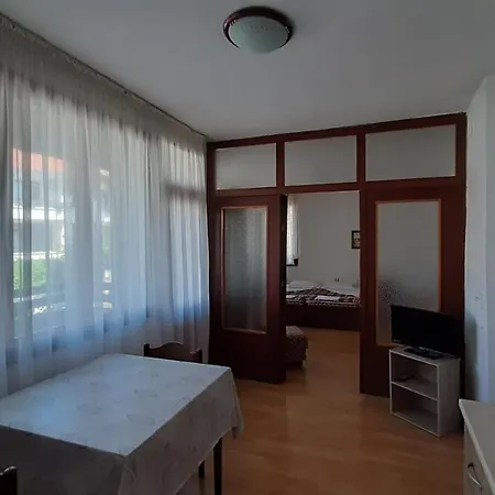 Family House Fei Hoa בית הארחה *
